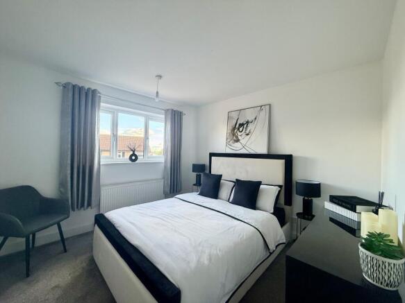 4 bed Detached to rent Image 10