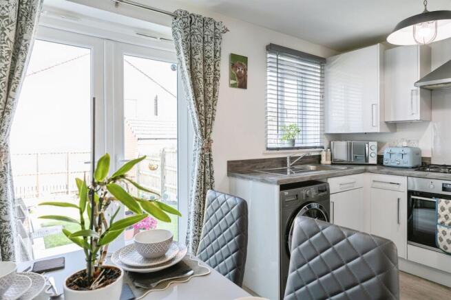 2 bed Town House for sale Image 8