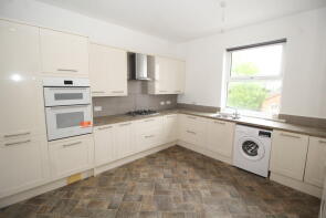 530a, Leeds Road, Wakefield WF1 2DX