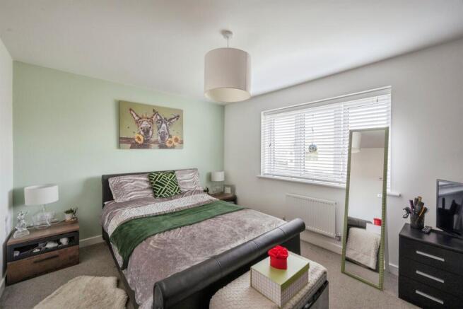 2 bed Semi-Detached for sale Image 11