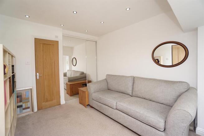 BEDROOM NO.4