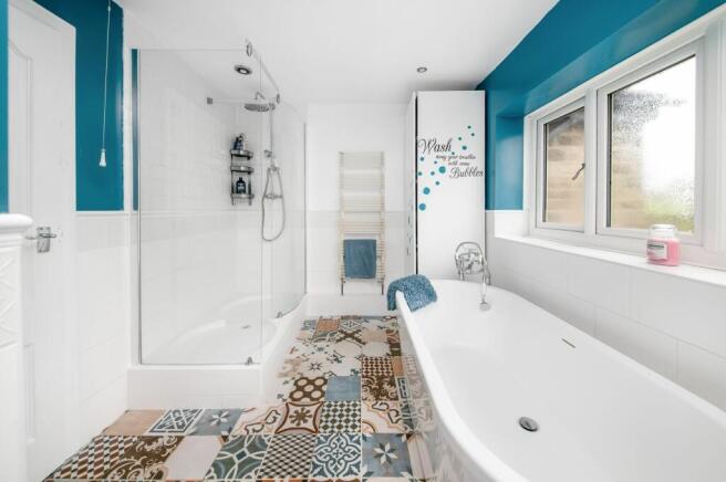 HOUSE BATHROOM