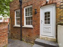 Flat 2, 27, High Street, High Wycombe HP11 2AG