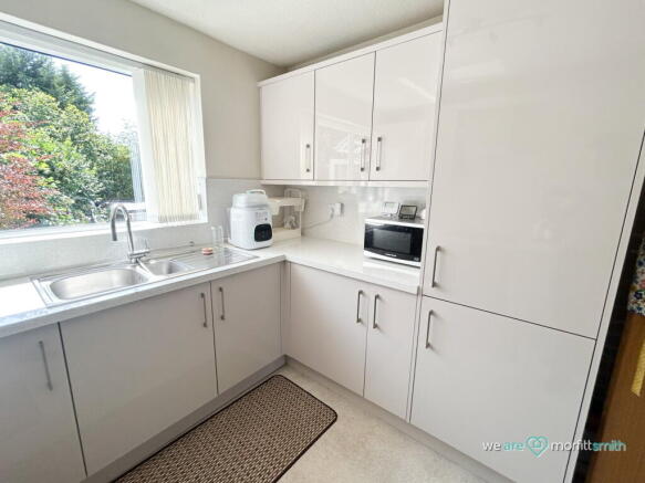 2 bed Flat to rent Image 4