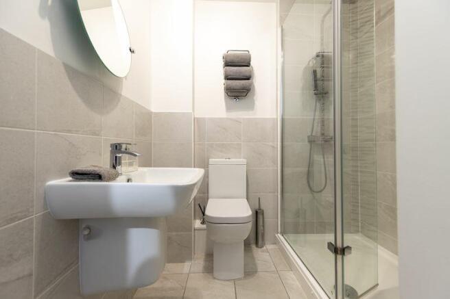 En-suite Shower