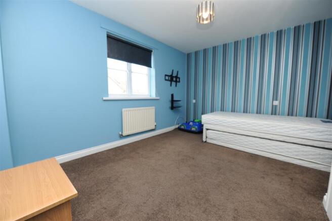 3 bed Semi-Detached for sale Image 11