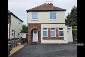 4, Coates Road, Kidderminster DY10 2TZ
