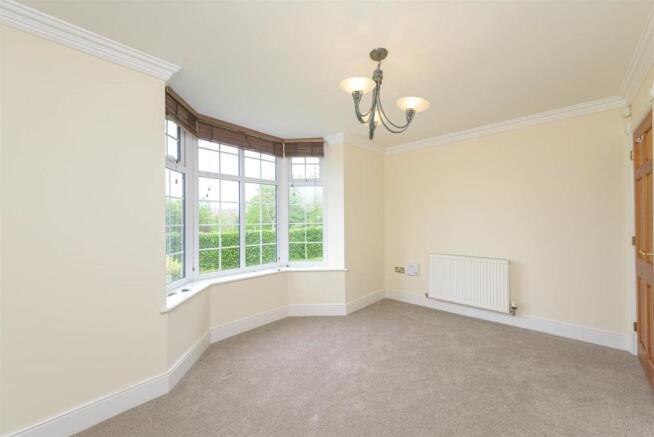 10WestwoodClose_023.jpg