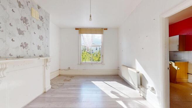 Flat C, 32 Navarino Road, Hackney, London E8 1AD