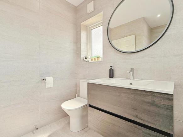 3 bed Semi-Detached for sale Image 10