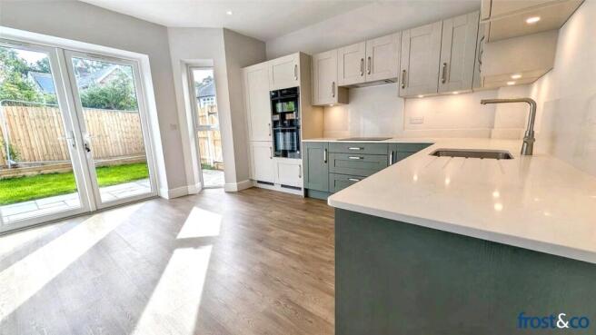 Kitchen/Dining