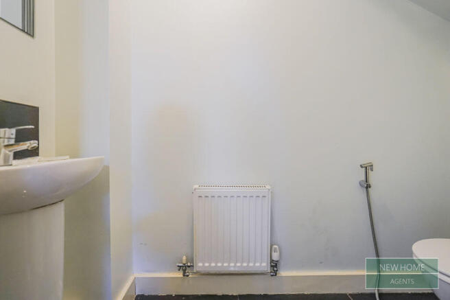 3 bed Semi-Detached for sale Image 7