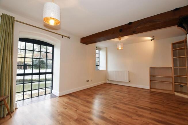 Sitting/Dining Room