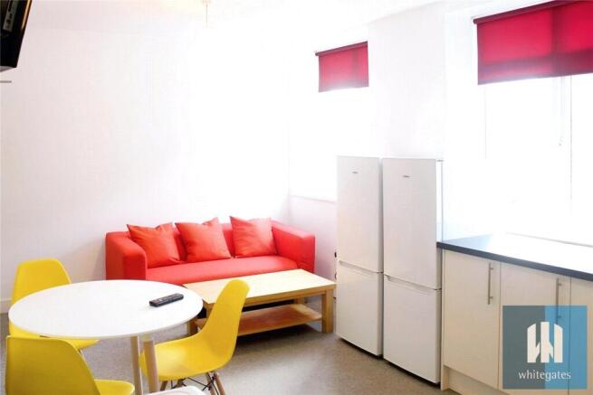 1 bed House Share to rent Image 8