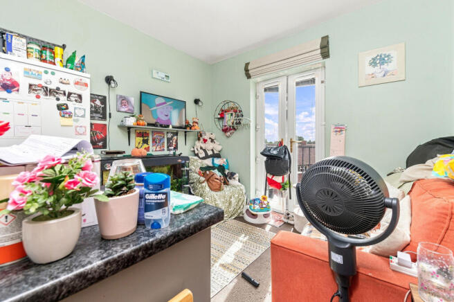 1 bed Flat for sale Image 5