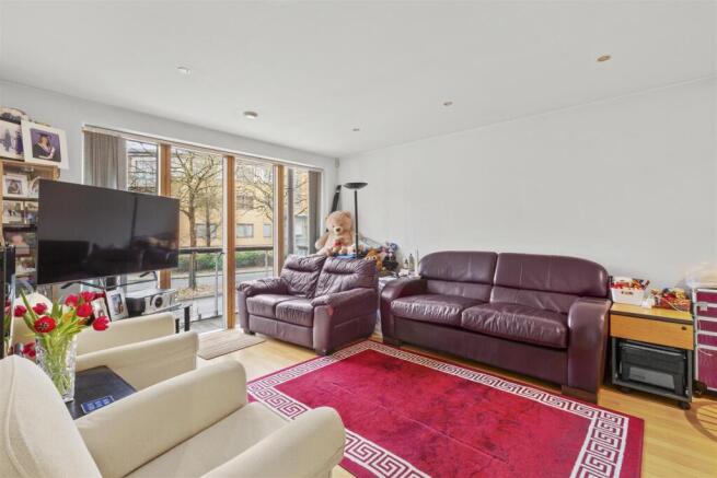 15 Ream Court, Ryemead Boulevard, HP11 1GG-2.jpg