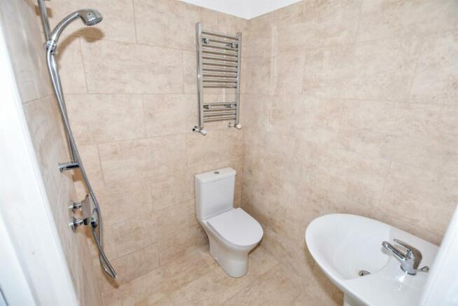 EN-SUITE SHOWER/WET ROOM