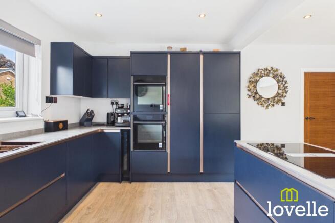 3 bed Semi-Detached for sale Image 10
