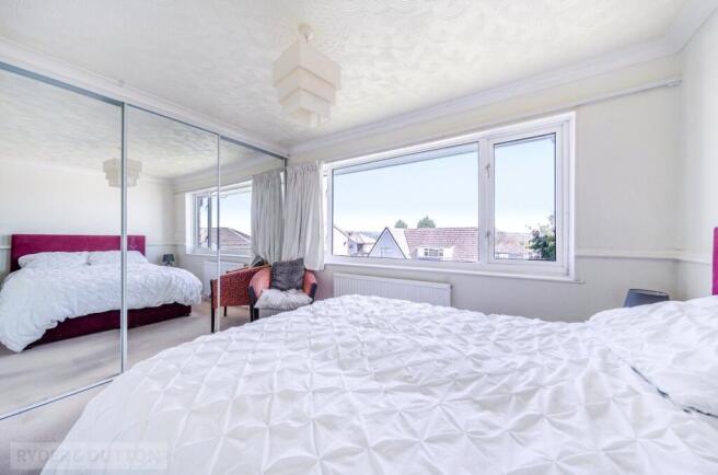 2 bed Terraced for sale Image 9