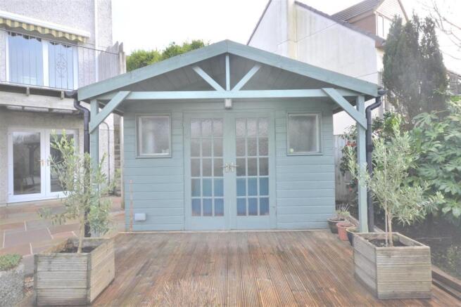 HOT TUB ROOM - SUMMER HOUSE