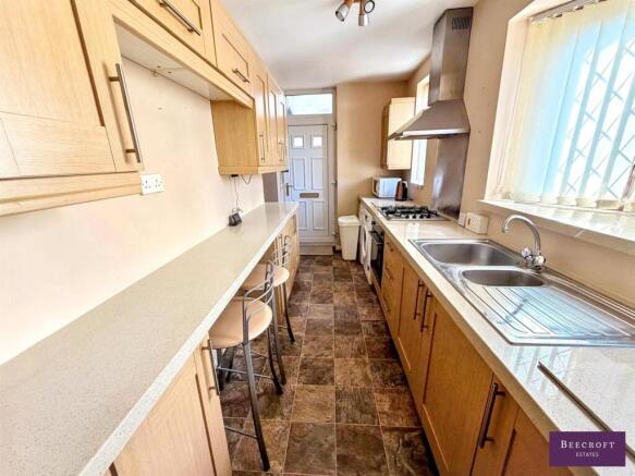 3 bed Bungalow for sale Image 8