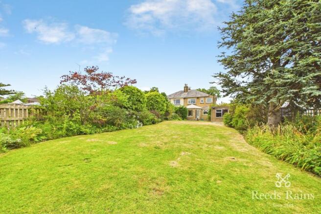 3 bed Detached for sale Image 4
