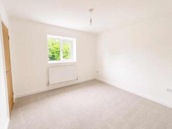4 bed Detached for sale Image 7