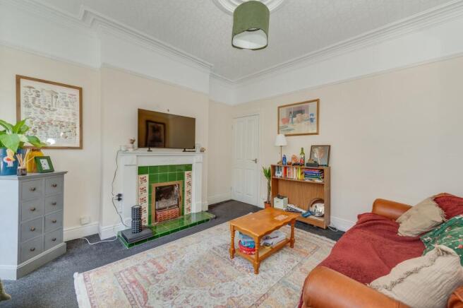 3 bed Semi-Detached for sale Image 4