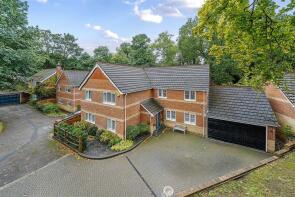 11, Edgbarrow Rise, Sandhurst GU47 8QH