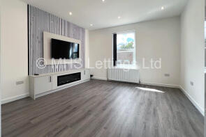 81, Harold Grove, Hyde Park, Leeds LS6 1LB