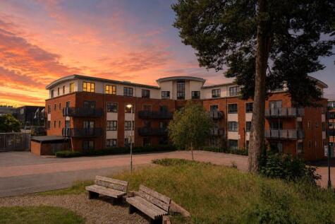 Wallis Square, Farnborough, Hampshire, GU14
