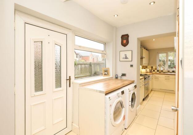3 bed Detached for sale Image 11