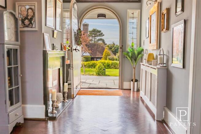 ENTRANCE HALL
