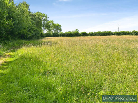 Attractive Smallholding Country Property