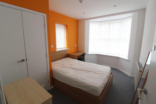 3 bed Ground Flat to rent Image 11