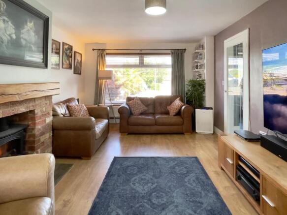 Lounge/Dining Room