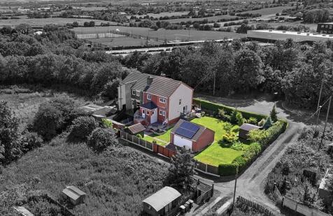 Engine Lane Close, Shafton, Barnsley