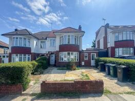 14, Fernside Avenue, Mill Hill, London NW7 3BD