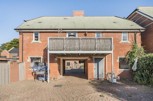 Eaker Street, High Wycombe photo 4