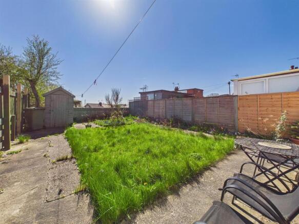 1 bed Semi-Detached Bungalow for sale Image 10