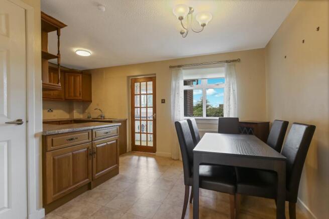 Kitchen/Dining