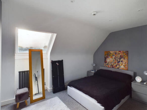 1 bed House Share to rent Image 6