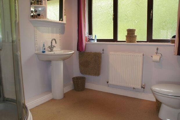 En Suite Shower Room