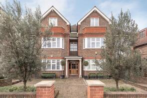 Flat 5, 987 Regal House, Finchley Road, London NW11 7GZ
