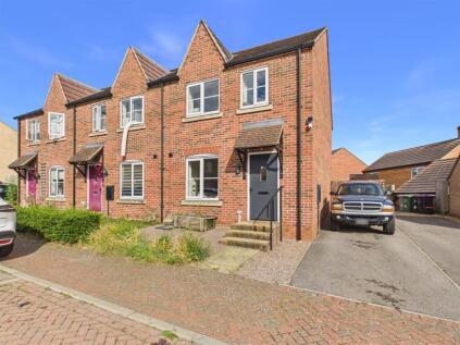 Groves Crescent, Stamford