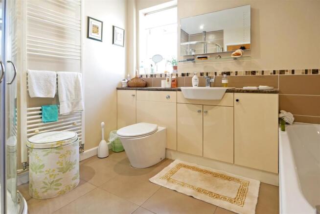 Bath/Shower Room