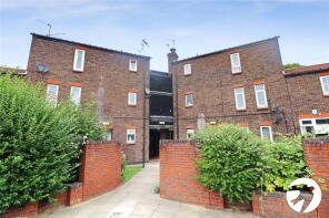 37, Glimpsing Green, Erith DA18 4HA