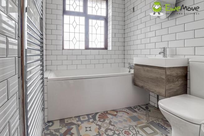 at Elmwood Crescent by Ben Brind @ EweMove Sales &