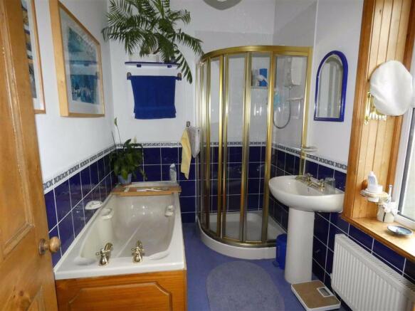 Family Bathroom: