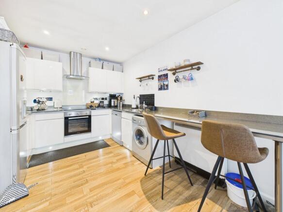 CAM02854G0-PR0451...